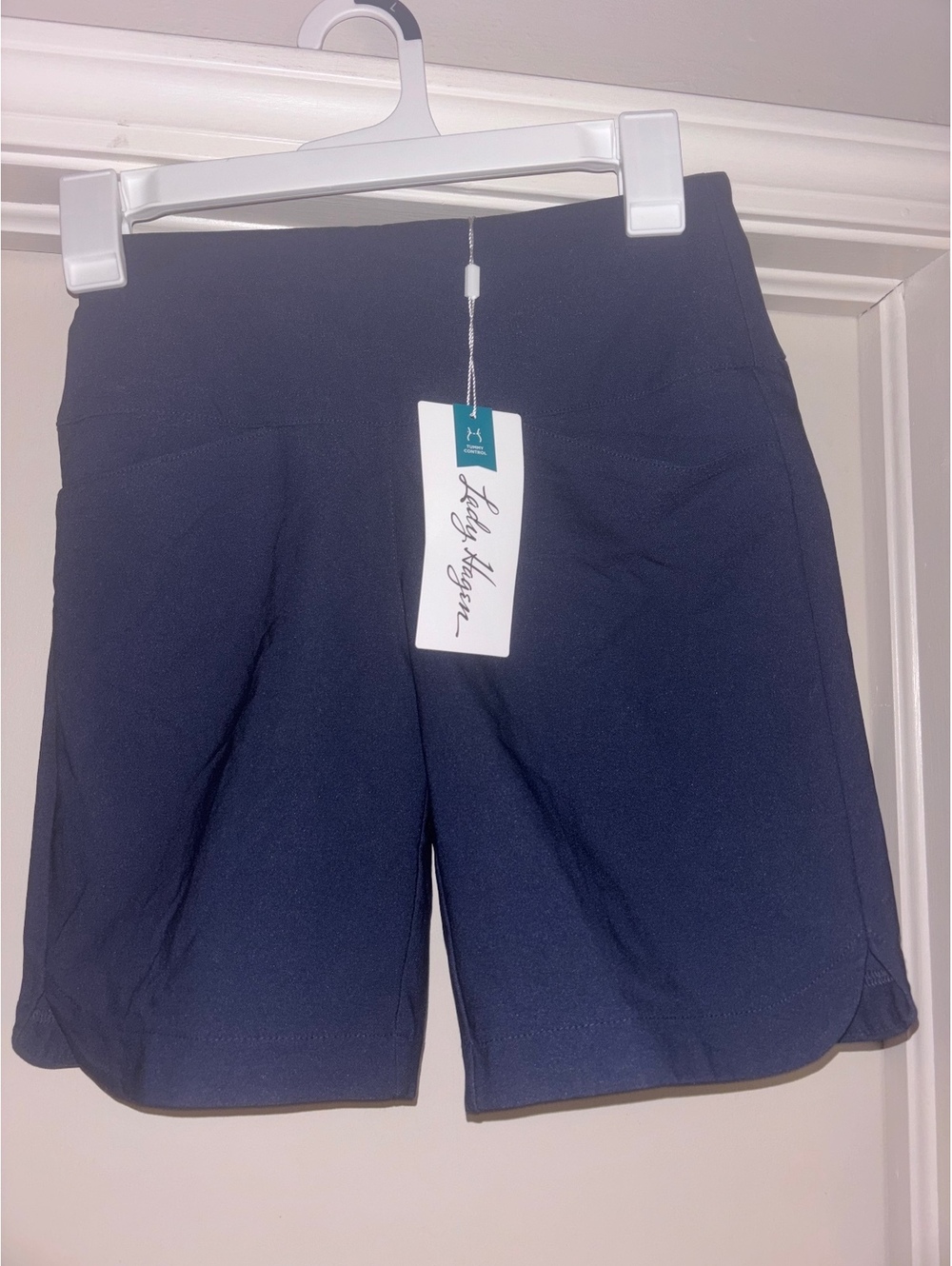 NWT Lady Hagen Navy Golf Shorts XS 7” Tummy Control Pull On Stretch